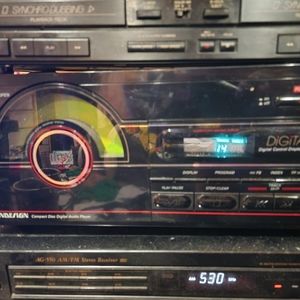 Vertical loading cd player
